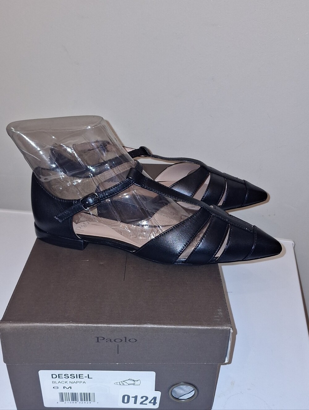 Paolo Black Pointed T-Strap Cutout Flats - Dessie-L